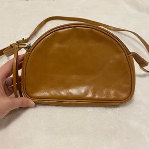 HOBO Reach Crossbody Bag in Honey Brown